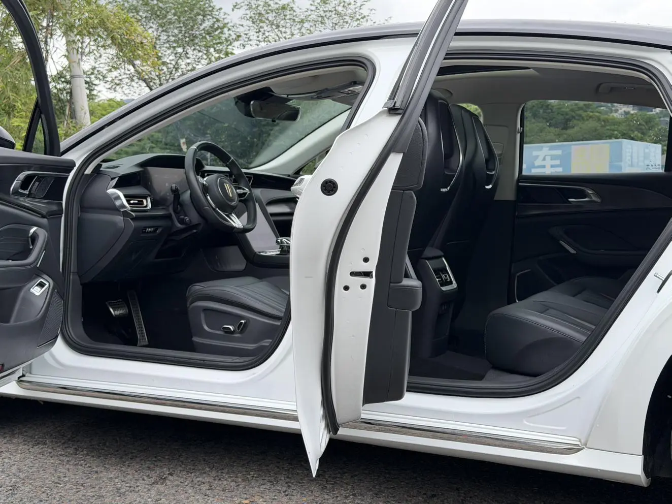 Hongqi Hongqi H6 2.0T to the United States version
