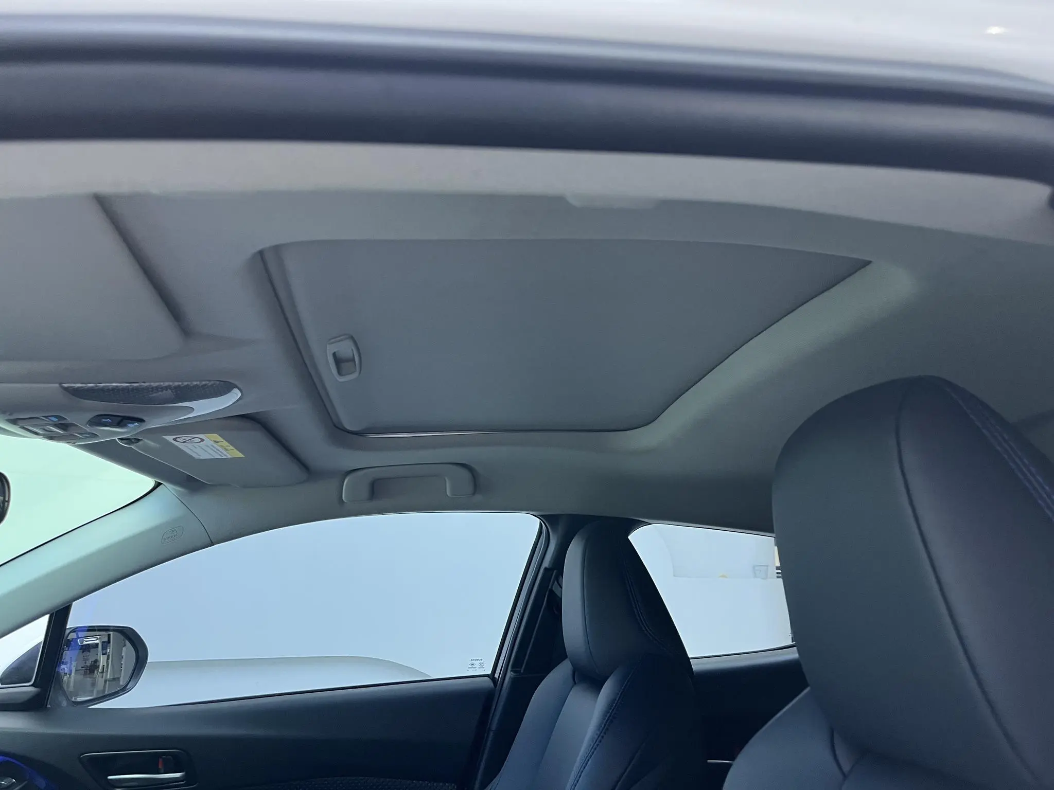 TOYOTA Toyota C-HR 2.0L Deluxe Edition
