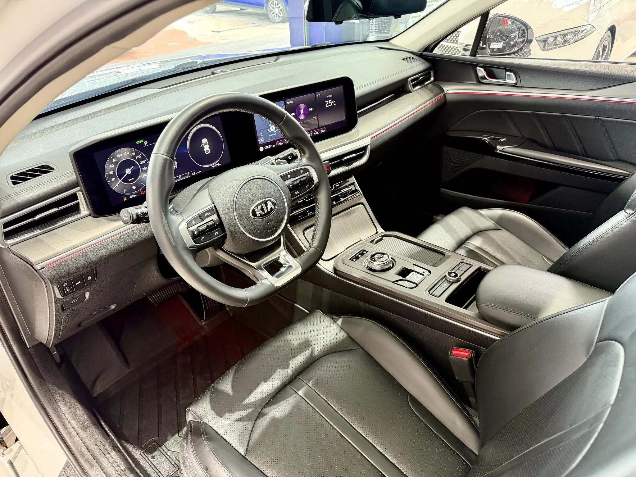 Kia Kia K5 270T CVVD Luxury Technology Edition