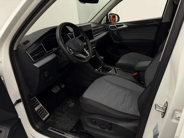 Volkswagen Tiguan L 330TSI automatic two-wheel drive R-Line Ultimate edition