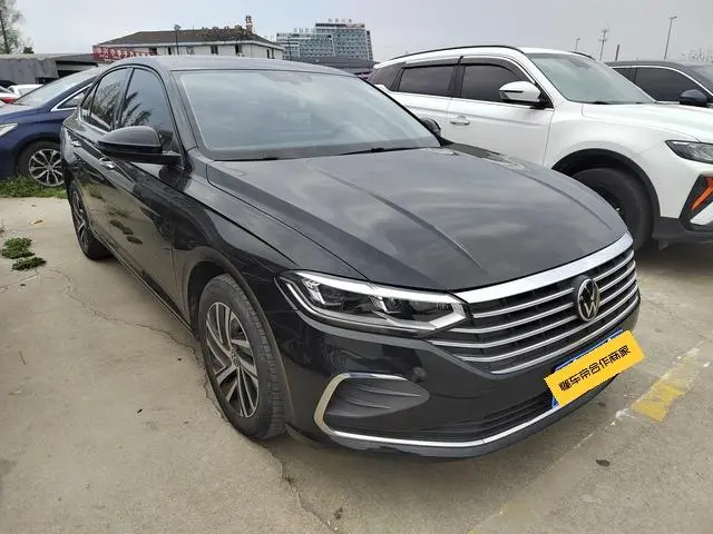 Volkswagen Lavida 1.5L automatic Full Yi version