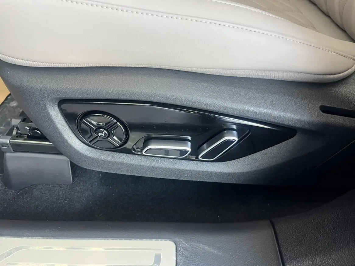 BYD Tang DM Smart driving version DM-i 115KM flagship model