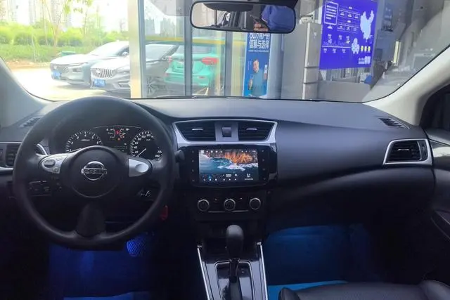 Nissan Xuan Yi Classic 1.6 XL CVT Deluxe Edition