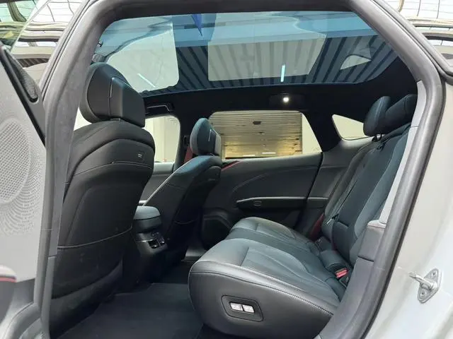 ZEEKR ZEEKR 007GT Four-wheel drive smart driving version 75kWh