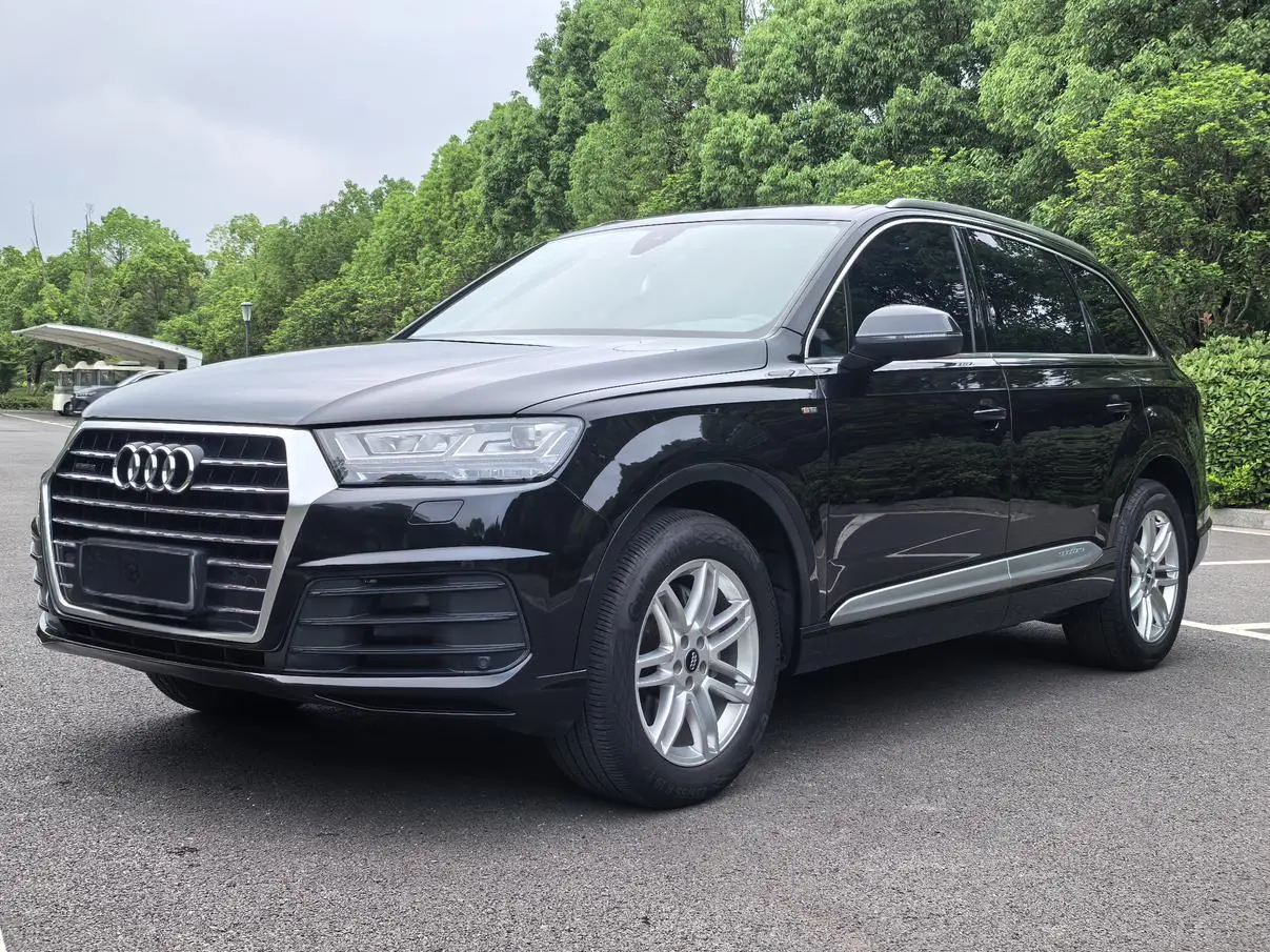 Audi Audi Q7 40 TFSI comfort type