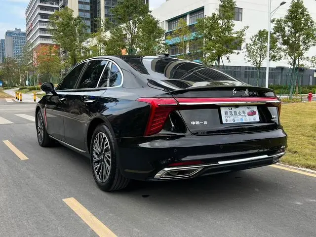 Hongqi Hongqi H5 2.0T Automatic Zhilian Qichang Version