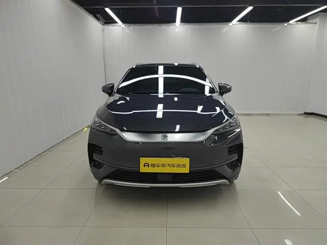 BYD Tang Yi 635KM four-wheel drive flagship type