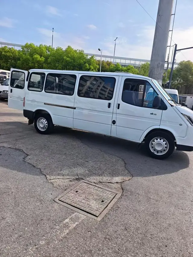 JMC Teshun 2.8T Space King Taurus long-axis mid-high-top rear single tire-6-seater diesel country VI JX493