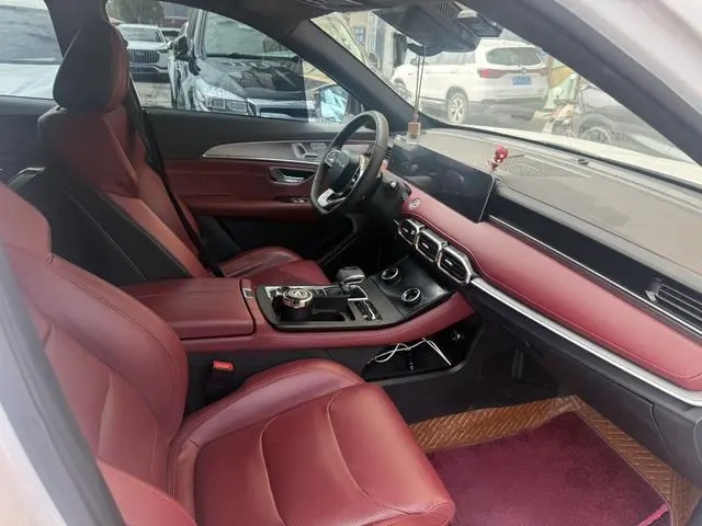 Chery Jetour Jietu X70 PLUS Self-improvement version 1.5T DCT self-improvement PRO 7 seats