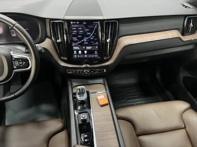Volvo Volvo XC60 PHEV T8 four-wheel drive Zhiyuan Deluxe Edition