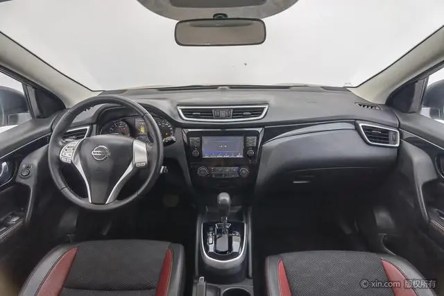 Nissan Qashqai 2.0L CVT Smart Enjoy Edition Country V