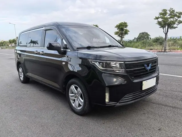 Wuling Wuling Journey 1.5T manual luxury operating vehicle