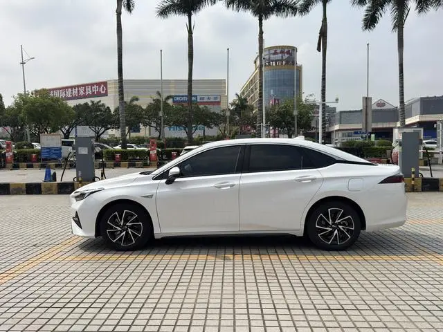 GAC Yile Deluxe Edition