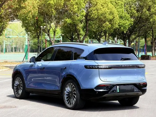 VOYAH Lan Tu FREE Four-wheel drive standard range extension exclusive luxury set