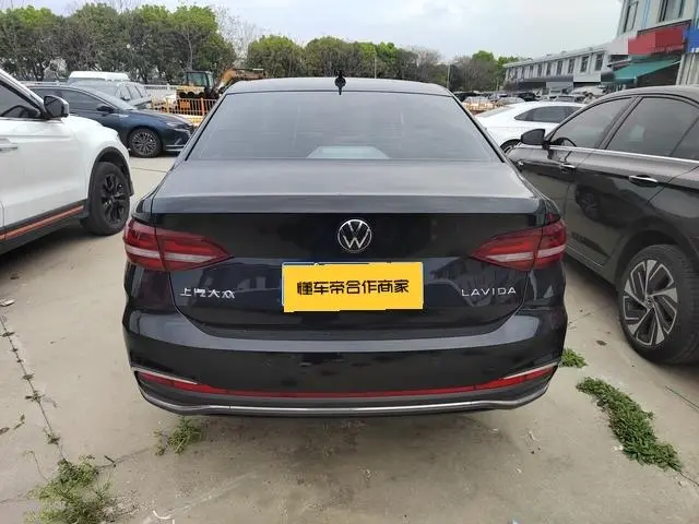 Volkswagen Lavida 1.5L automatic Full Yi version