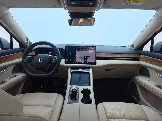 AITO Ask the world M5 Extended range four-wheel drive smart driving version