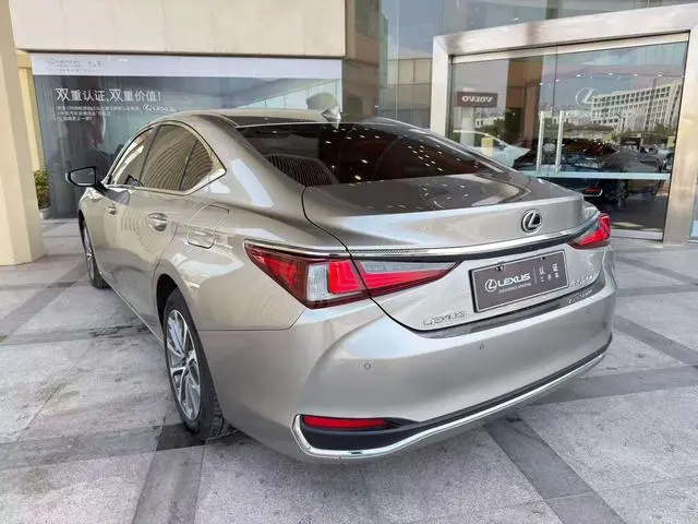 Lexus Lexus ES 200 Excellent Edition