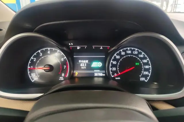 Chevrolet Cruze 320 automatic Enjoy Skylight version