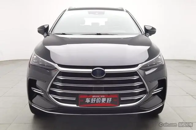 BYD Tang DM DM 2.0T four-wheel drive high-performance version of the Genesis flagship