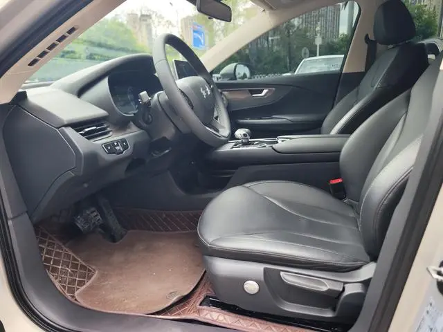 Hongqi Hongqi E-QM5 Rechargeable 431km Enjoy Edition 5 seats