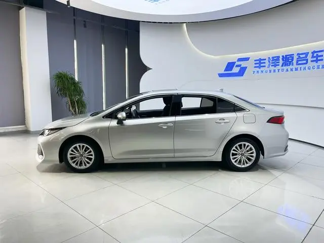 TOYOTA Asian lion 2.0L Deluxe Edition