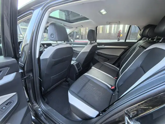 Volkswagen golf 280TSI DSG Pro