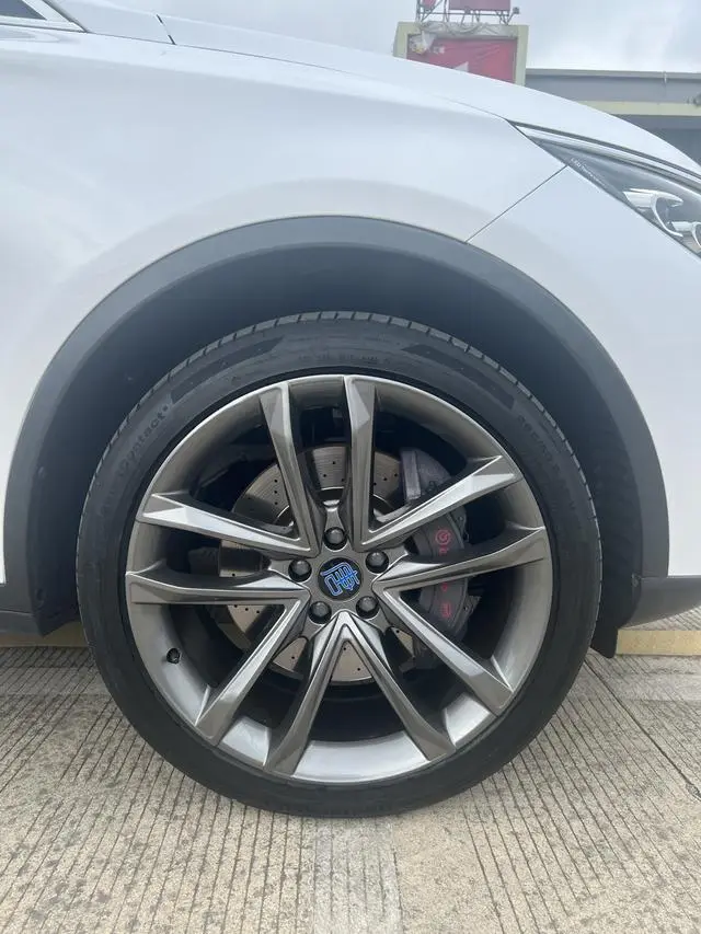 BYD Tang DM DM 2.0T full-time four-wheel drive Zhilian Chuangling 5-seater country VI