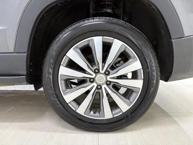 Changan Changan CS95 2.0T four-wheel drive Zhiyu Version