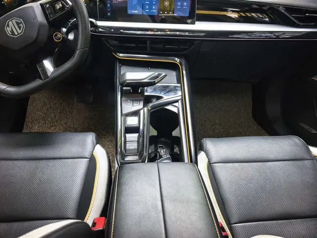 MG MG5 Scorpio 1.5T Trophy Sports Premium Edition