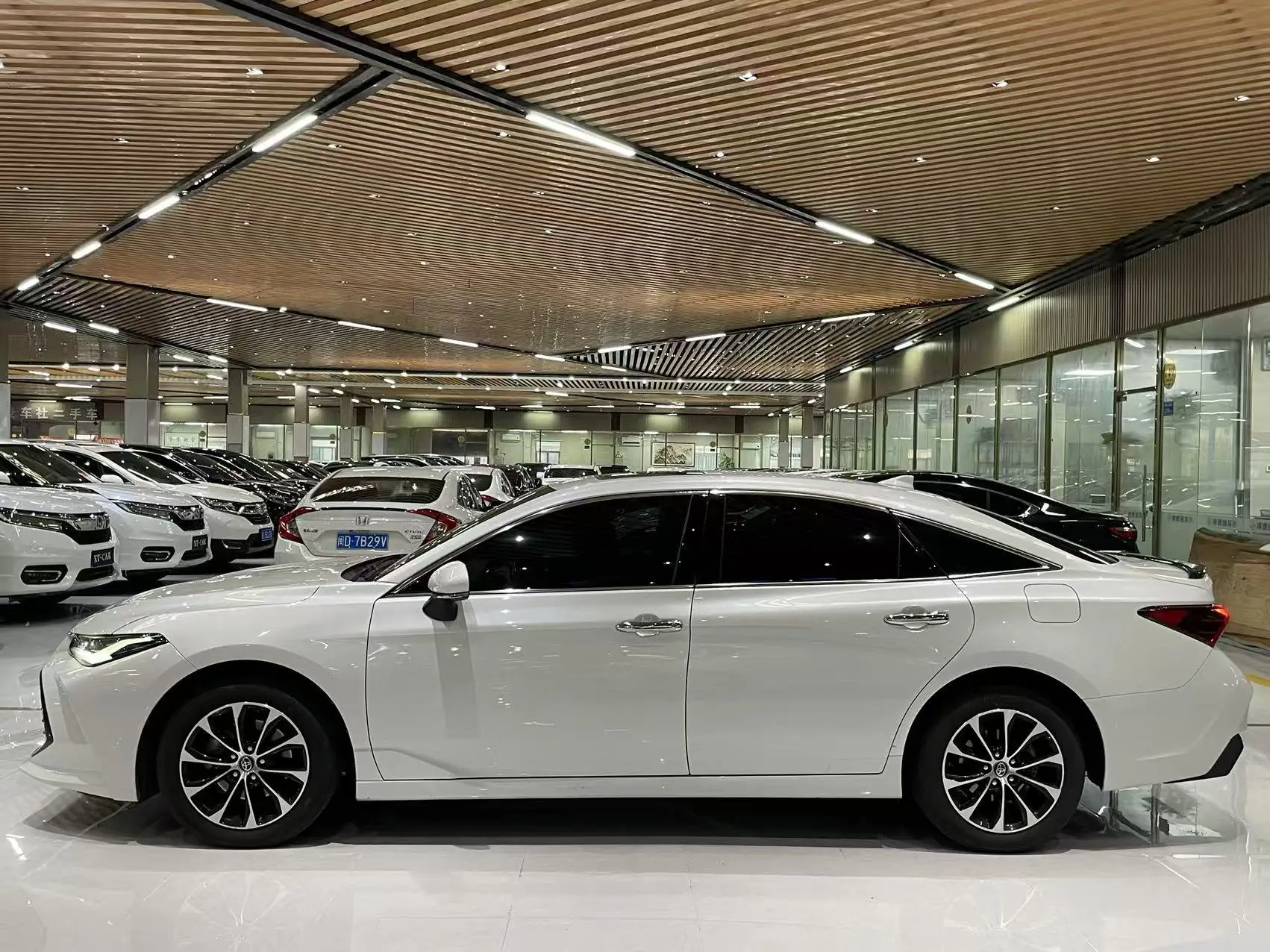 TOYOTA Asian dragon 2.0L Deluxe Edition
