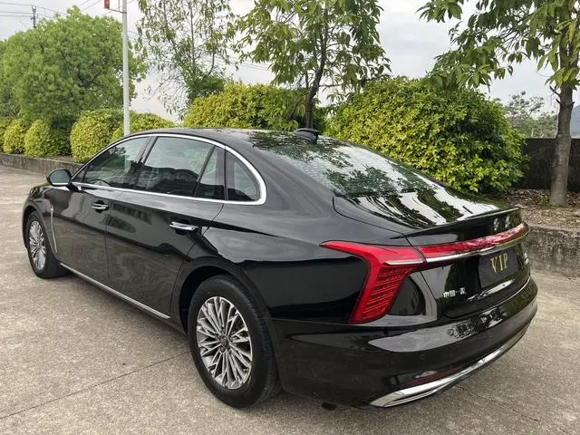 Hongqi Hongqi H5 1.5T DCT Zhilian Flag Rhyme Version