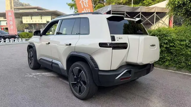 FANG CHENG BAO Titanium 3 501KM four-wheel drive Ultra version