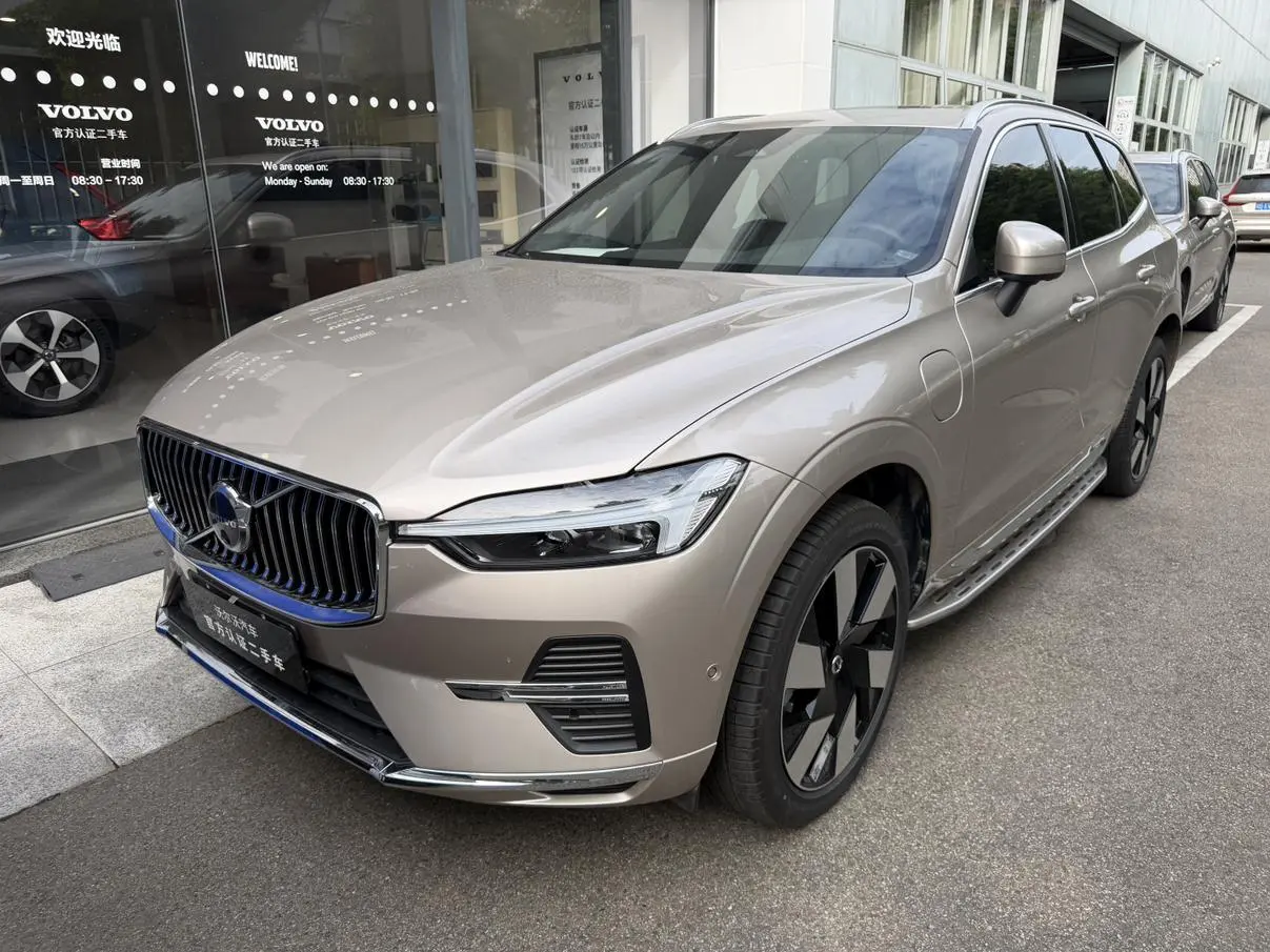 Volvo Volvo XC60 PHEV T8 four-wheel drive long battery life Zhiyuan Deluxe Edition