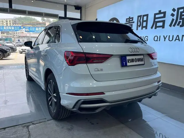 Audi Audi Q3 35 TFSI fashion and elegant