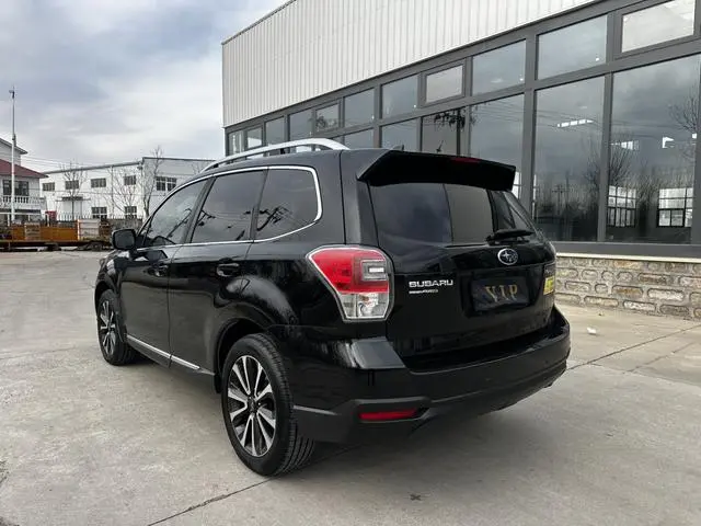 Subaru FORESTER Forester 2.5i Premium Navigation Version
