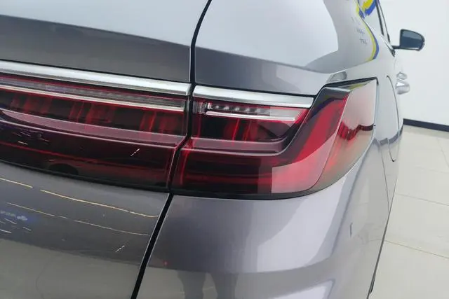 BYD Song PLUS DM DM-i 100KM four-wheel drive flagship PLUS