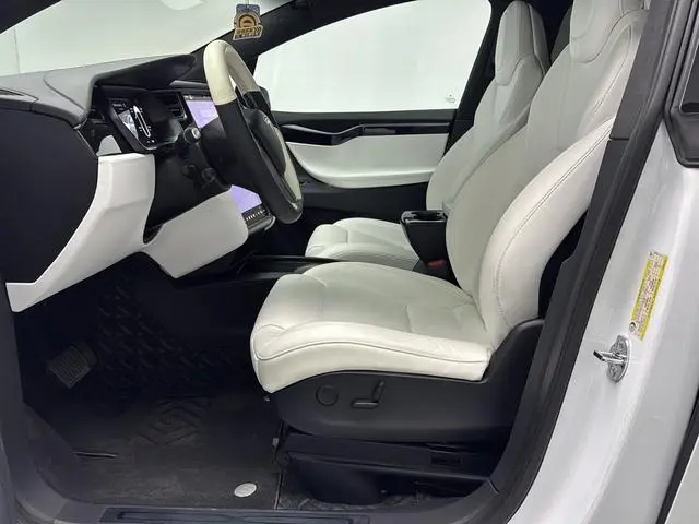 Tesla Model X Long battery life version