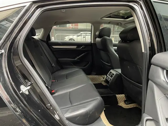 Honda Accord 260TURBO Deluxe Edition