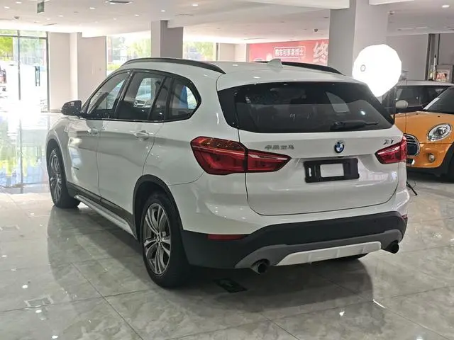 BMW BMW X1 sDrive20Li Luxury