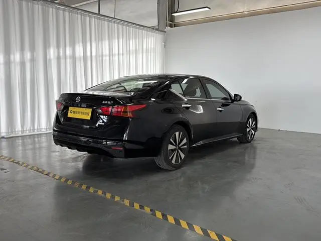 Nissan Teana 2.0 L XL Upper Smart Travel Edition