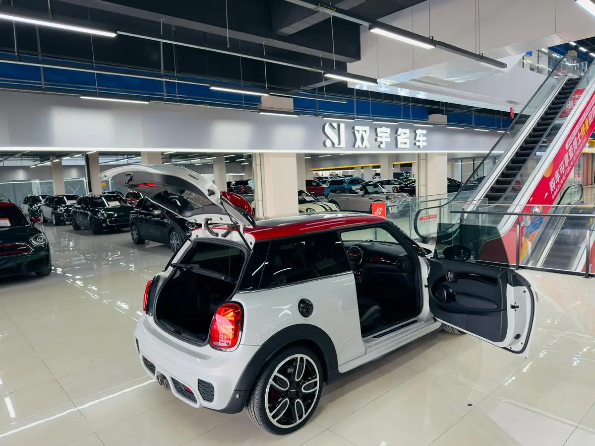 MINI MINI JCW 2.0T JOHN COOPER WORKS