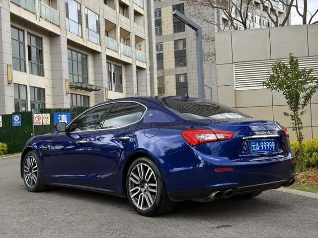 Maserati Ghibli 3.0T Standard Edition