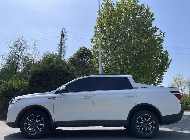 Sitrak VGV VGV VX7 2.0T automatic Elite edition HY4C20B