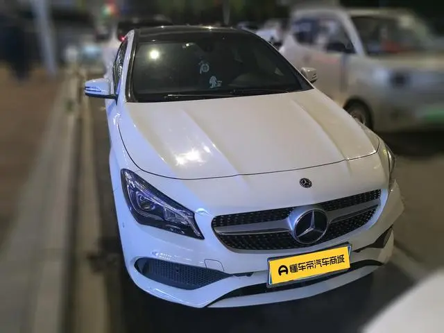 Mercedes-Benz Mercedes-Benz CLA CLA 200 fashion type