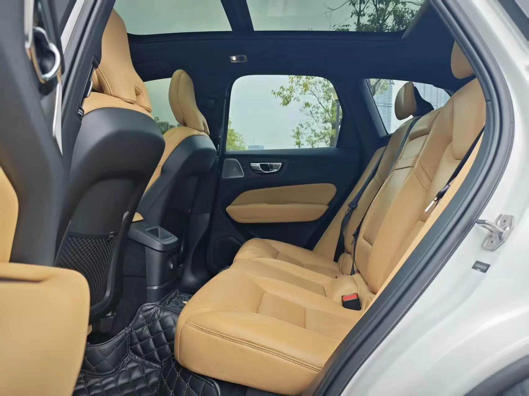 Volvo Volvo XC60 PHEV T8 E-drive Hybrid Zhizun Deluxe Edition Country V