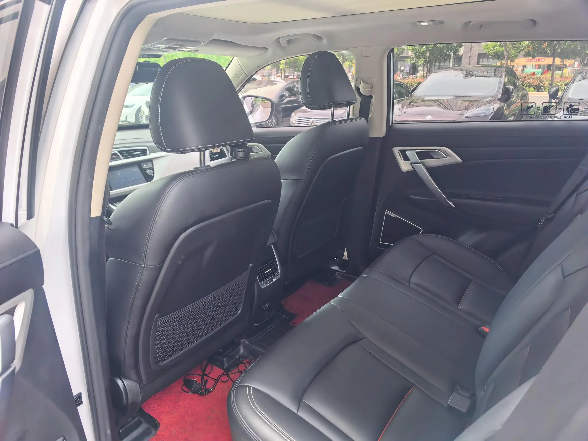 Geely Boyue 1.8TD automatic two-wheel drive intelligent 4G connected version