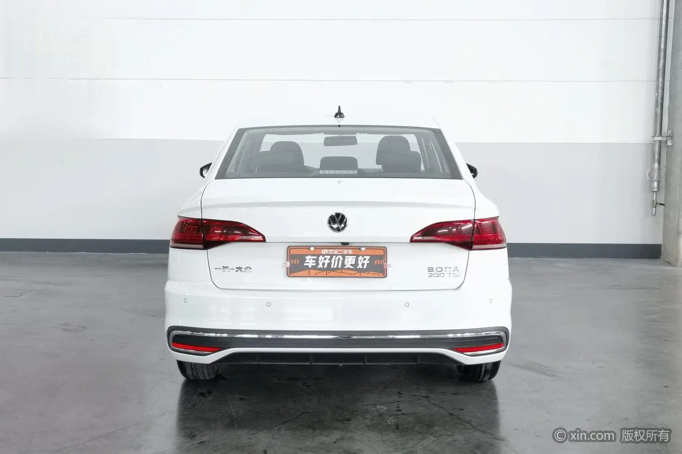 Volkswagen Bora 200TSI DSG Smooth Version