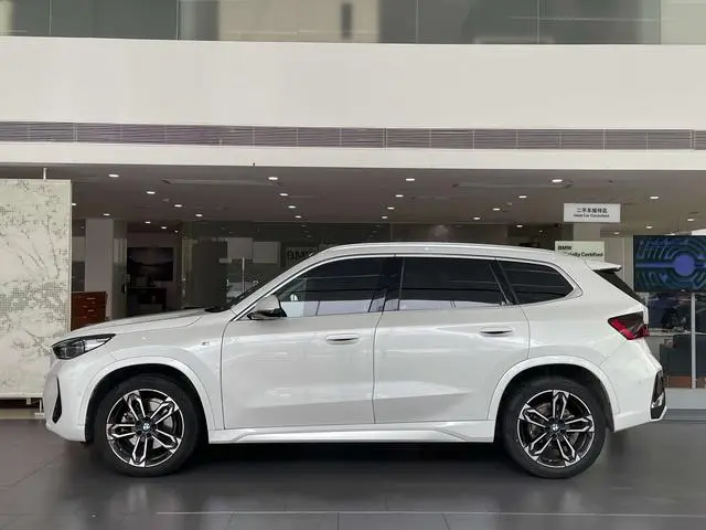 BMW BMW X1 sDrive25Li M sports suit