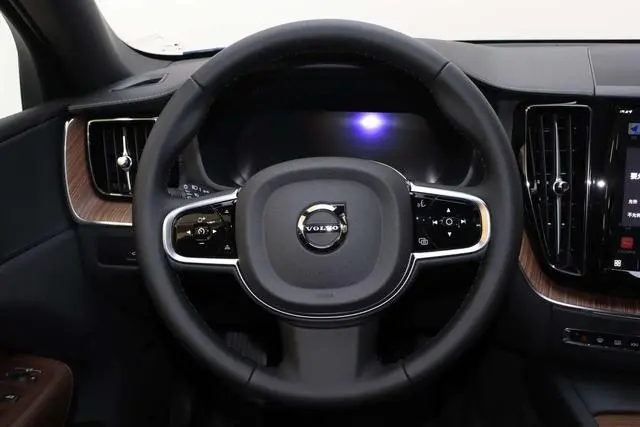 Volvo Volvo XC60 PHEV T8 four-wheel drive long battery life Zhiyuan Deluxe Edition