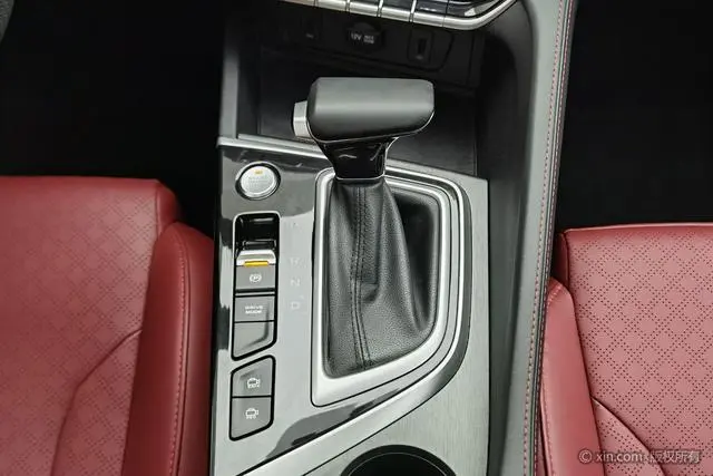 Changan Yidong PLUS Blue Whale NE 1.4T GDI DCT Flagship